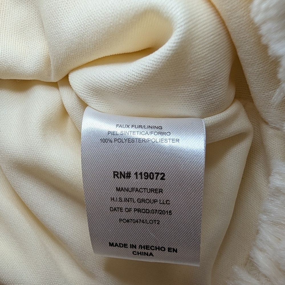 NWOT Self Esteem Girls Cozy Cream Faux Fur Vest Size 4T - Picture 6 of 9